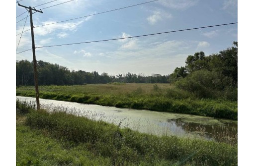 74.66AC Highway 33, Portage, WI 53901