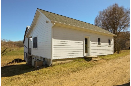 15706 Riley Road, Boscobel, WI 53805