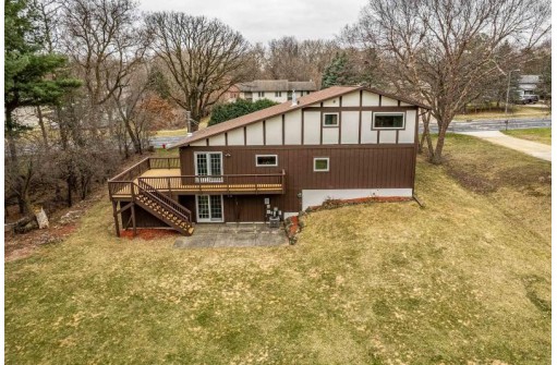 5744 Lacy Road, Fitchburg, WI 53711