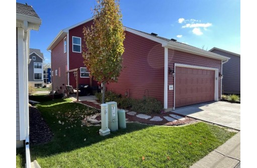 2905 Humes Lane, Fitchburg, WI 53711