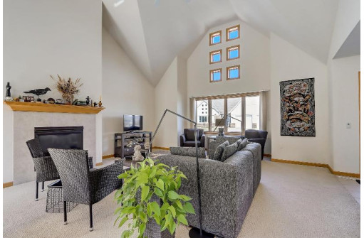 7912 Courtyard Drive, Madison, WI 53719