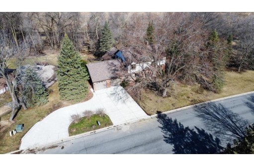 312 Riverwood Bend, DeForest, WI 53532