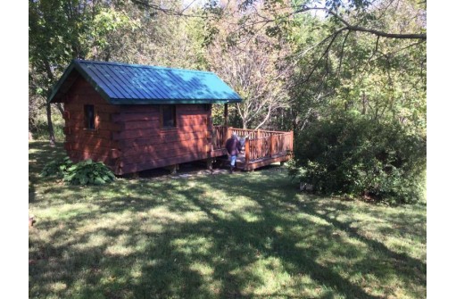 18174 S Frank Road, Gays Mills, WI 54631