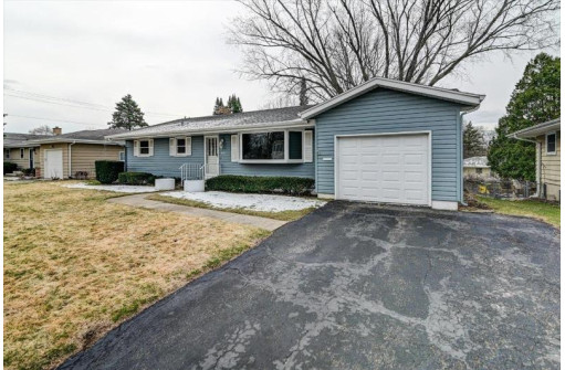 5401 Painted Post Drive, Madison, WI 53716