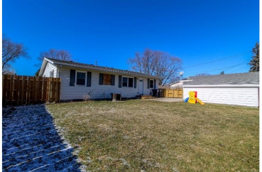 1524 Tamarack Lane, Janesville, WI 53545