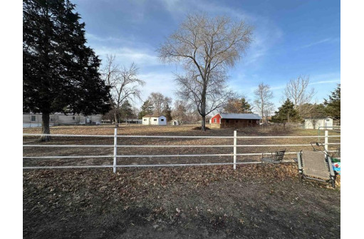 W5880 Bend Road, Princeton, WI 54968