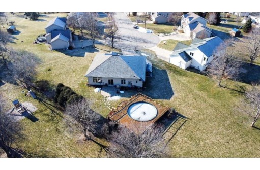 501 Prairieview Court, DeForest, WI 53532