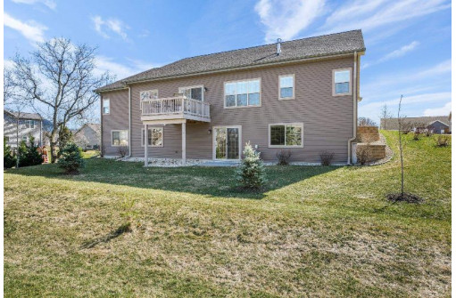 270 Eagle Drive, Oregon, WI 53575