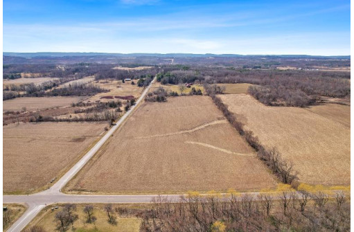 15.25 ACRES County Road U/Gillem Road, Baraboo, WI 53913