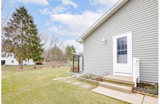 5205 Valley Drive, McFarland, WI 53558