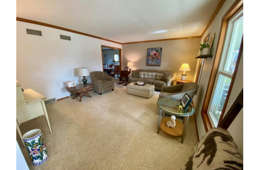 7436 Sawmill Road, Madison, WI 53717