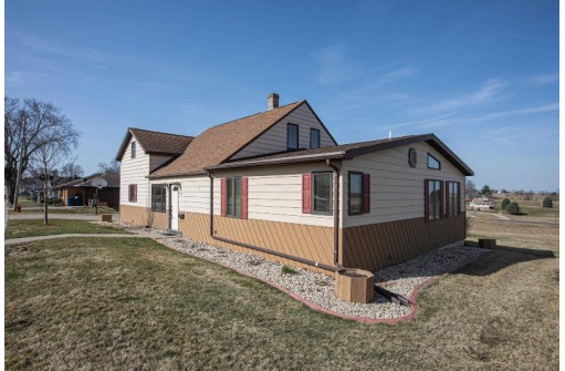 275 2nd Street, Dickeyville, WI 53808