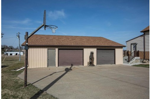 275 2nd Street, Dickeyville, WI 53808