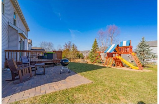 412 Lone Pine Way, Verona, WI 53593