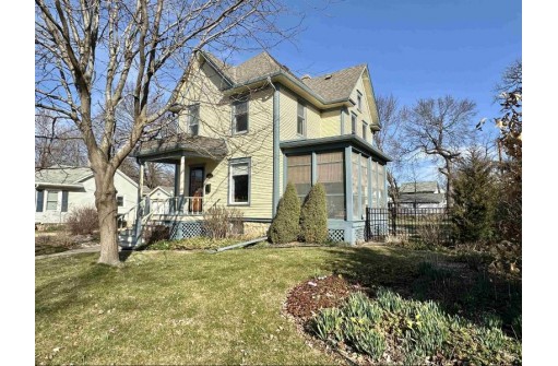 1211 Bushnell Street, Beloit, WI 53511-6430