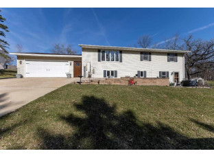 301 Colina Verde Court Darlington, WI 53530