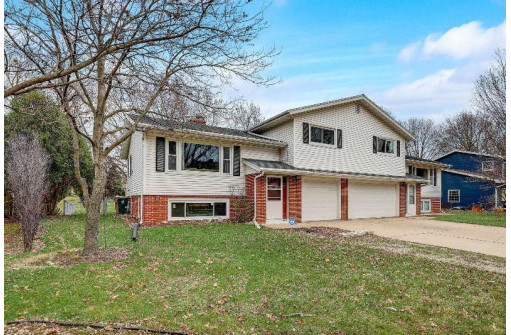 2999 Todd Drive, Madison, WI 53713