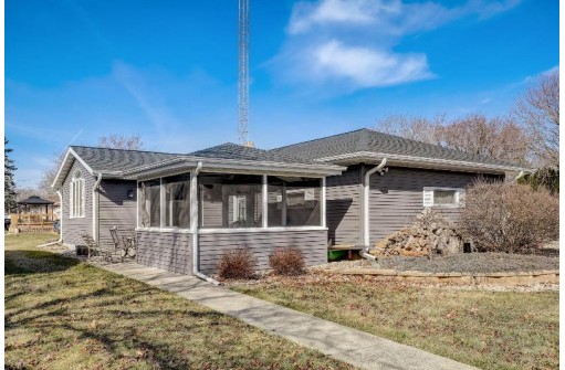 703 Rock River Avenue, Waupun, WI 53963