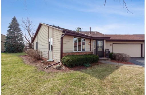 1601 Holly Drive, Janesville, WI 53546