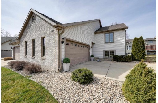 1020 Kettle Court, Verona, WI 53593