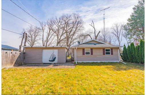 N1041 Olson Road, Edgerton, WI 53534