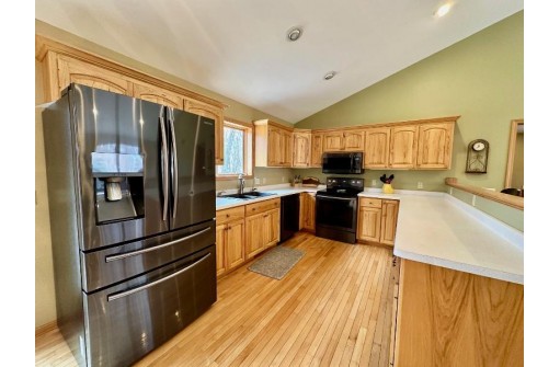 W11361 Van Buren Road, Columbus, WI 53925