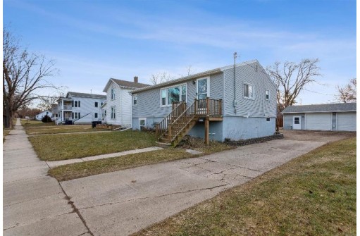 1014 Putnam Avenue, Janesville, WI 53546