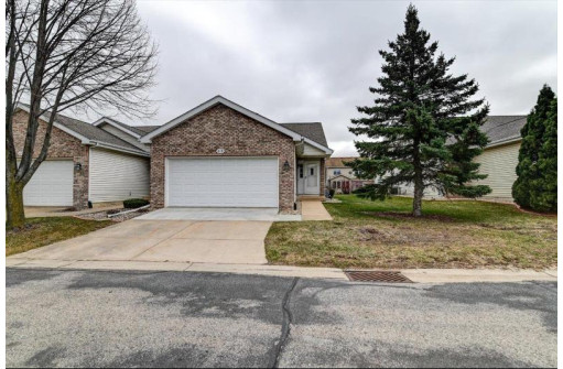 619 Cardinal Way 619, Sun Prairie, WI 53590