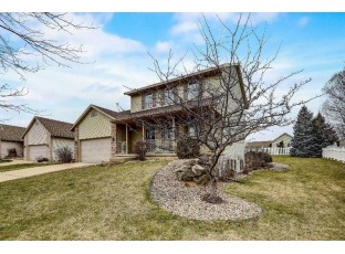 204 Molly Lane Cottage Grove, WI 53527