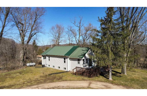 11237 Highway 60, Blue River, WI 53518