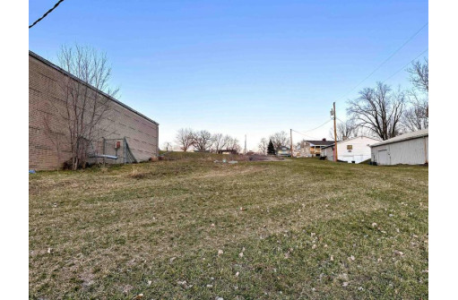 601 S Beaumont Lot 5 Road, Prairie Du Chien, WI 53821