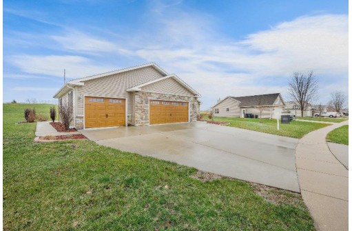 500 S Kranz Avenue, Jefferson, WI 53549