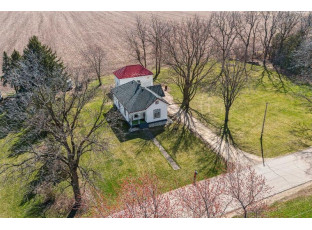 493 Craig Road Edgerton, WI 53534