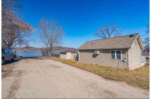 N3755 Tipperary Road, Poynette, WI 53955