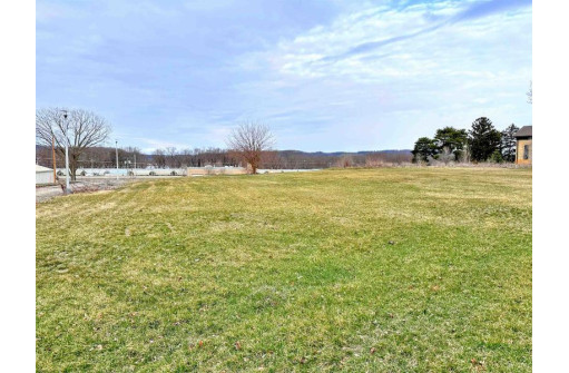 601 S Beaumont Lot 6 Road, Prairie Du Chien, WI 53821