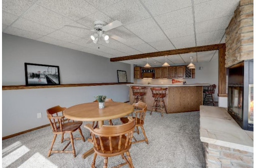 2235 County Road Jg, Mount Horeb, WI 53572