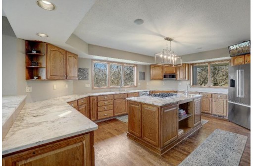 2235 County Road Jg, Mount Horeb, WI 53572