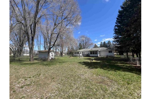 N6145 Hillcrest Road, Pardeeville, WI 53954