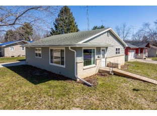 1011 Seymour Street Reedsburg, WI 53959