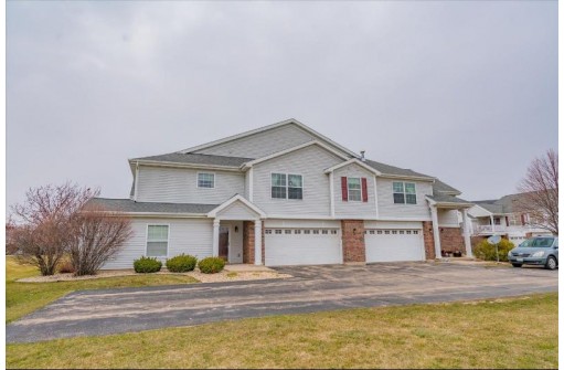 4725 Poplar Creek Drive, Madison, WI 53718