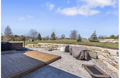 209 Quail Ridge Drive, Barneveld, WI 53507