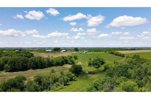 28850 Highway 131, Wauzeka, WI 53826