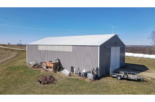 28850 Highway 131, Wauzeka, WI 53826