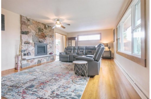 725 Moorland Road, Madison, WI 53713