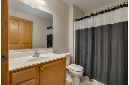 2509 Leopold Way, Sun Prairie, WI 53590