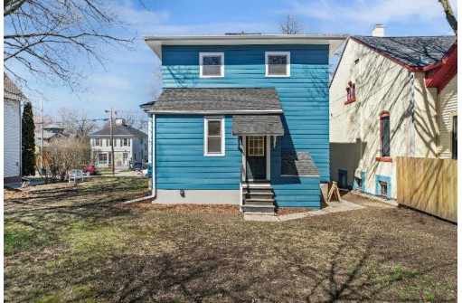 945 Jenifer Street, Madison, WI 53703