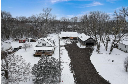 1101 Wauona Trail, Portage, WI 53901