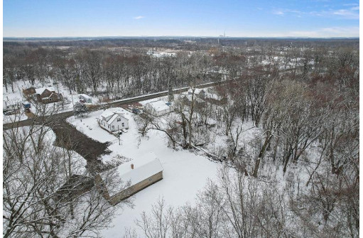 1101 Wauona Trail, Portage, WI 53901