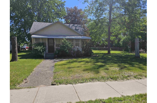 424 S Linden Street, Adams, WI 53910