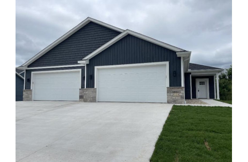 3811 Tanglewood Place, Janesville, WI 53546